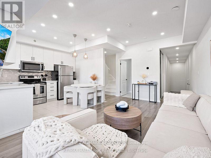 D09 - 26 Bruce Street, Vaughan, Ontario  L4L 0H4 - Photo 11 - N12813482