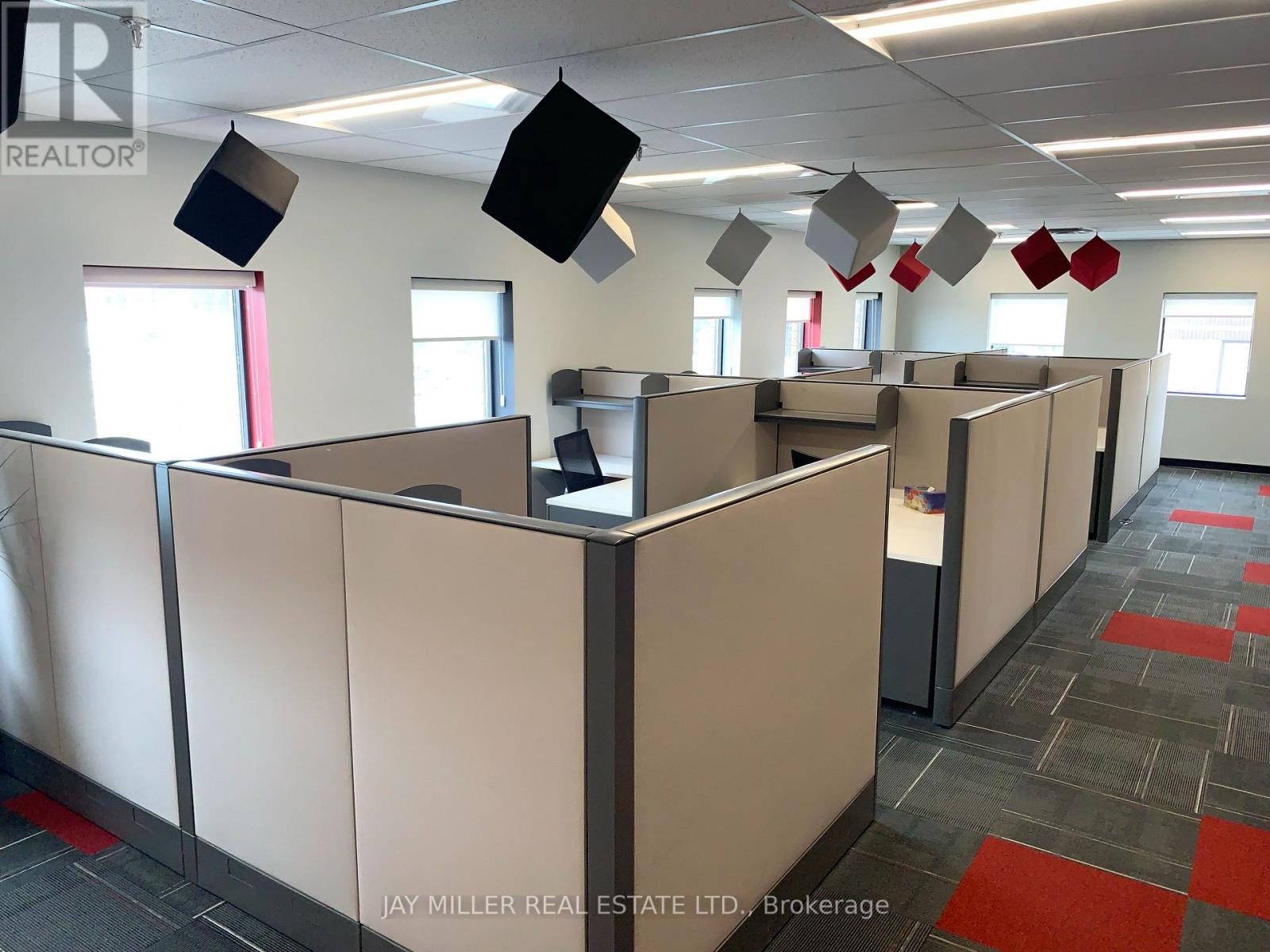 30 - 17665 Leslie Street, Newmarket, Ontario  L3Y 3E3 - Photo 3 - N12813492