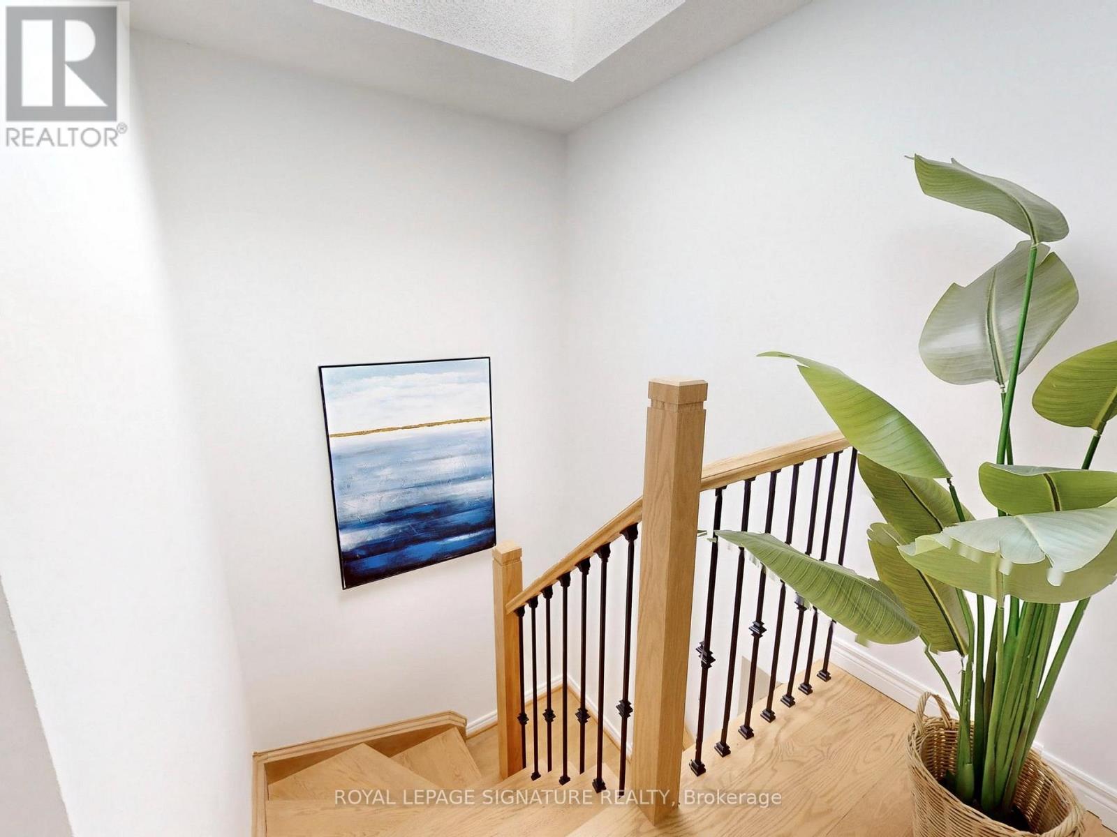 65 Fordcombe Crescent, Markham, Ontario  L3R 3E7 - Photo 18 - N12813518