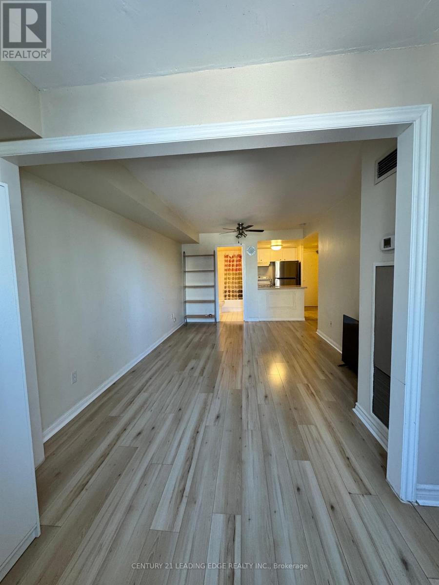 #1609 - 25 Grenville Street, Toronto, Ontario  M4Y 2X5 - Photo 5 - C12811650