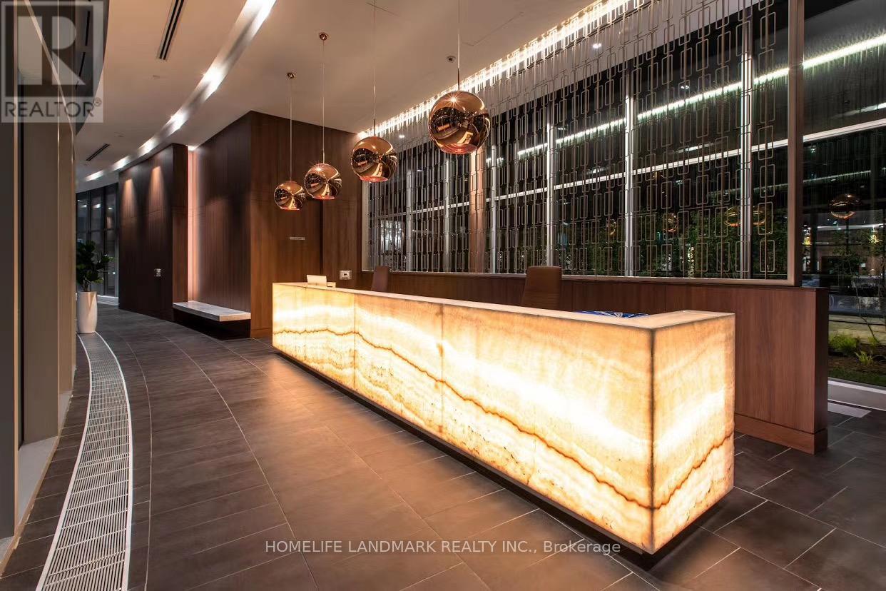 2011 - 117 Mcmahon Drive, Toronto, Ontario  M2K 0E4 - Photo 20 - C12811692