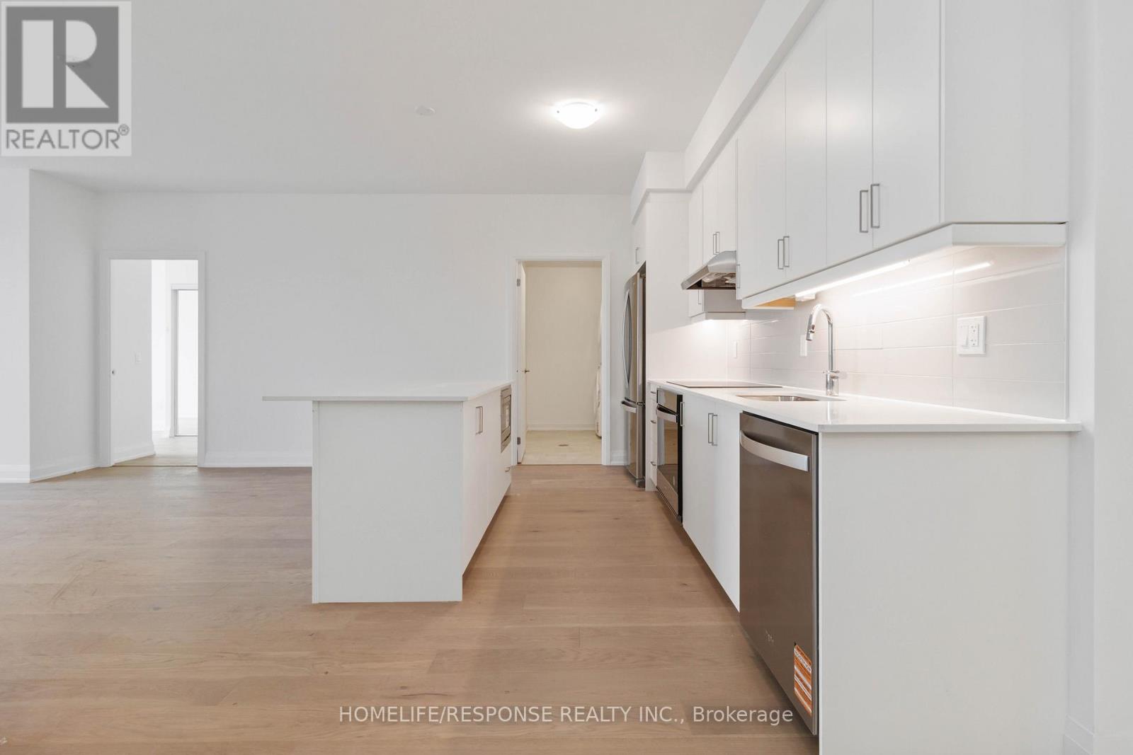 Ph1911 - 1035 Southdown Road, Mississauga, Ontario  L5J 0A3 - Photo 13 - W12813324