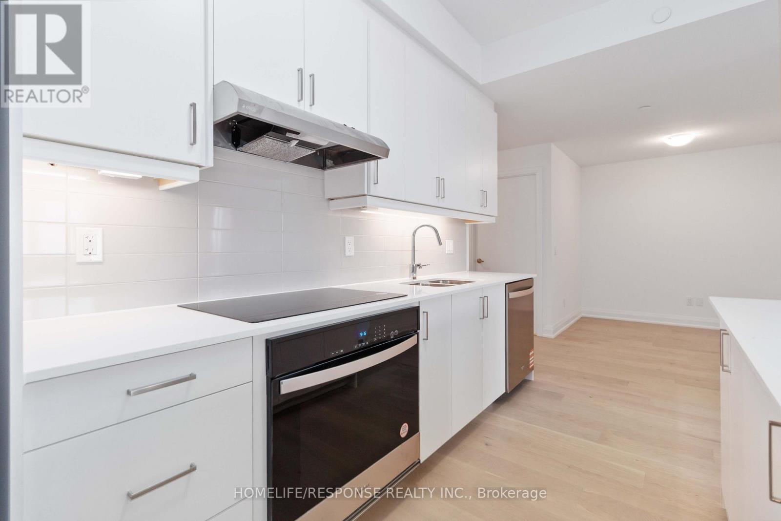 Ph1911 - 1035 Southdown Road, Mississauga, Ontario  L5J 0A3 - Photo 14 - W12813324