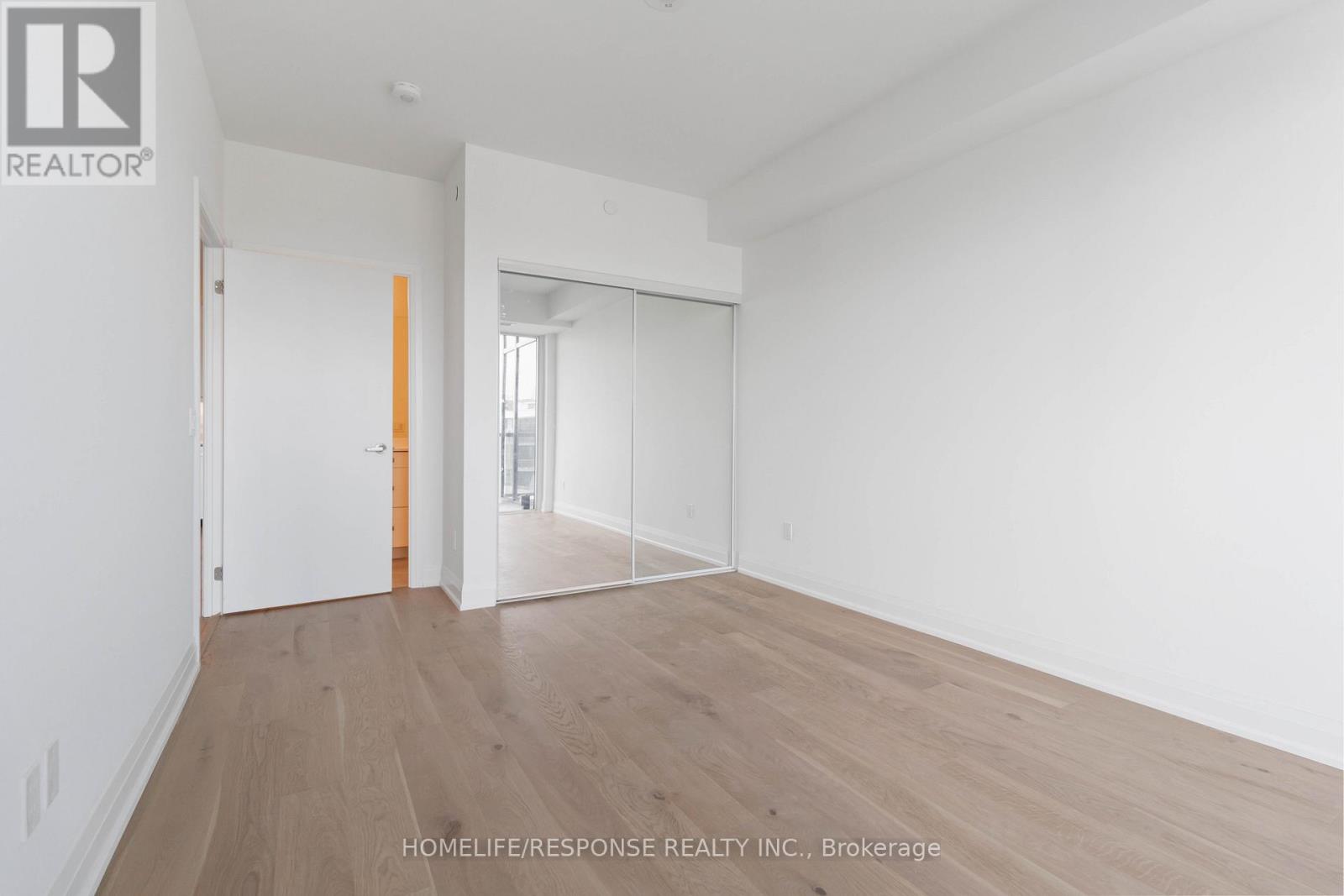 Ph1911 - 1035 Southdown Road, Mississauga, Ontario  L5J 0A3 - Photo 19 - W12813324