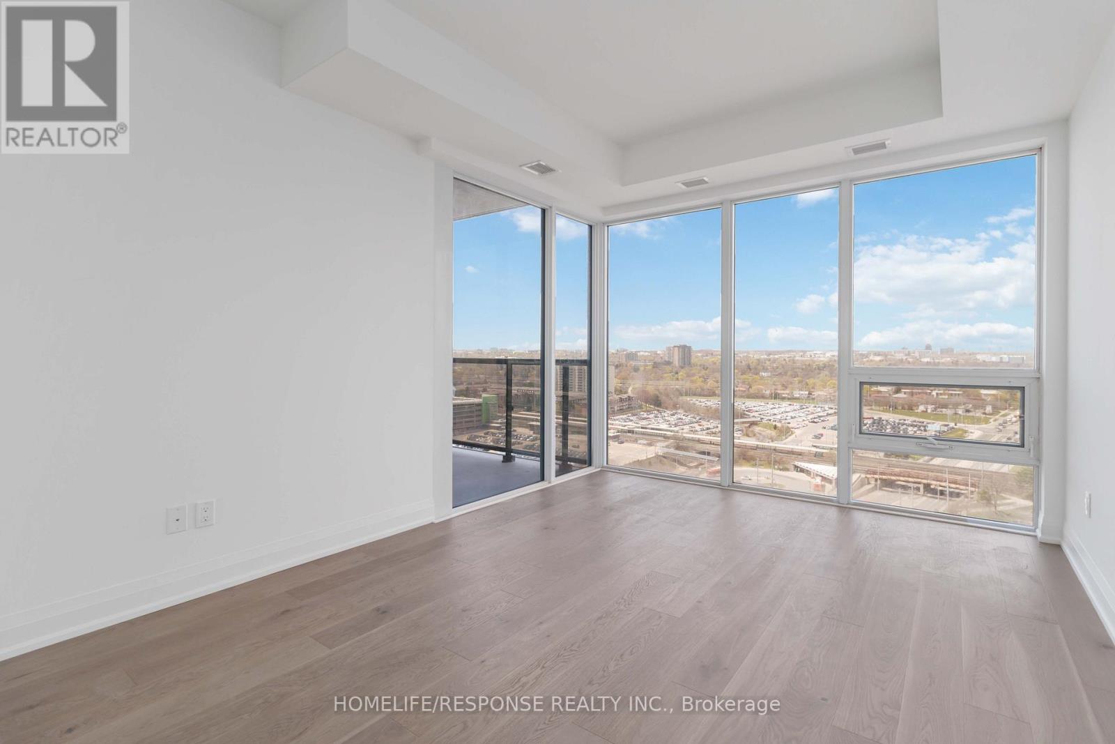 Ph1911 - 1035 Southdown Road, Mississauga, Ontario  L5J 0A3 - Photo 22 - W12813324