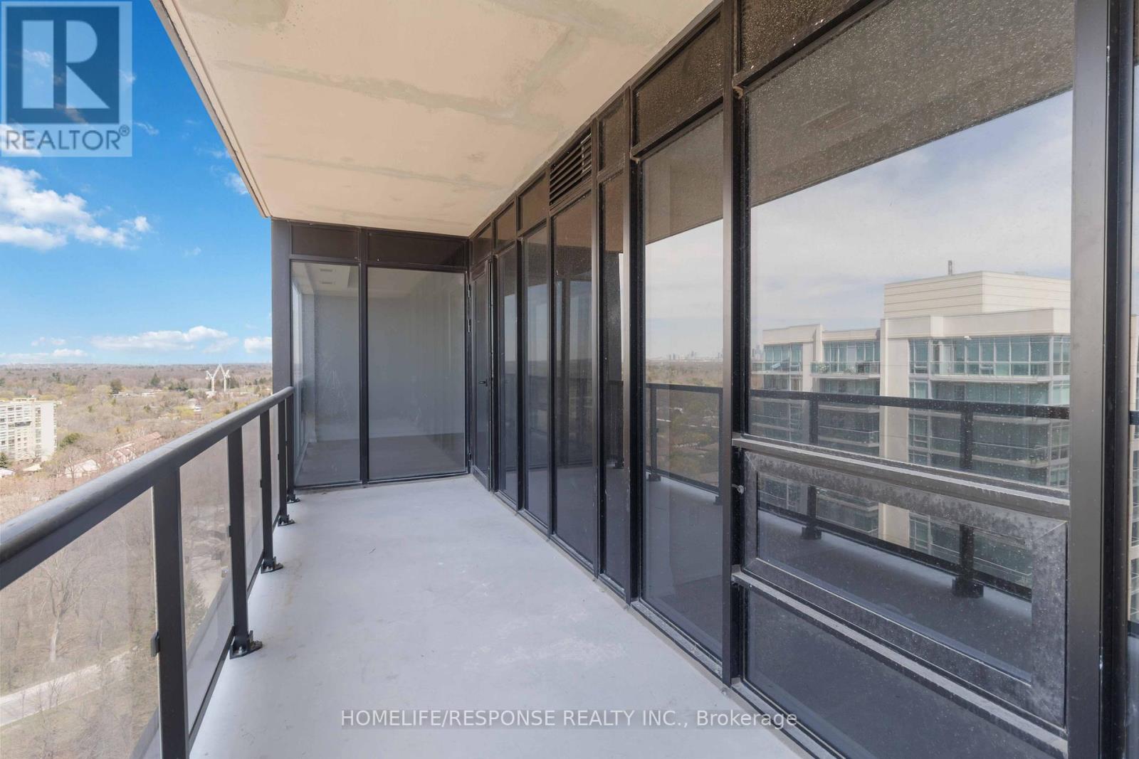 Ph1911 - 1035 Southdown Road, Mississauga, Ontario  L5J 0A3 - Photo 28 - W12813324