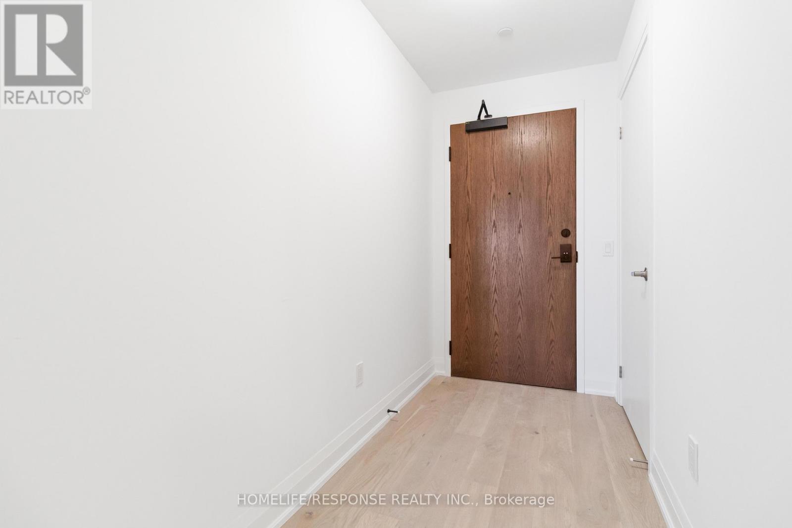 Ph1911 - 1035 Southdown Road, Mississauga, Ontario  L5J 0A3 - Photo 5 - W12813324