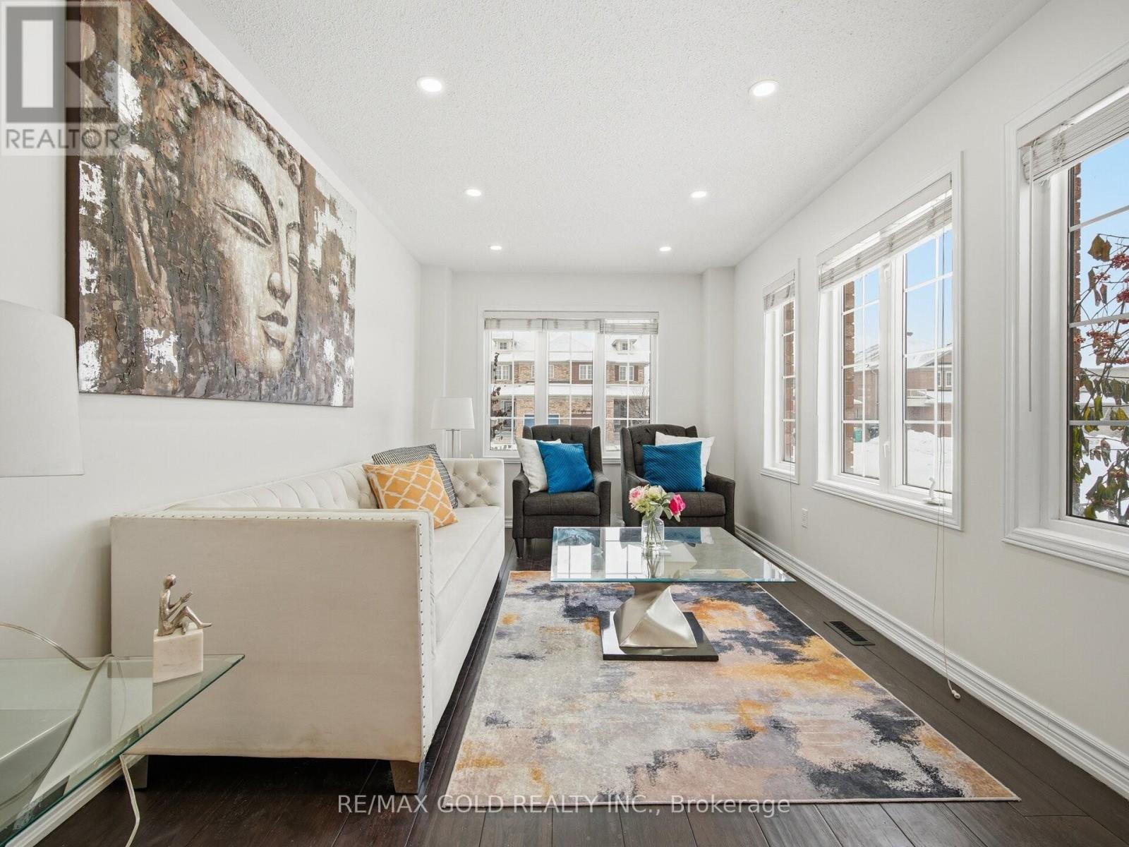 78 Passfield Trail, Brampton, Ontario  L6P 1V1 - Photo 2 - W12813352