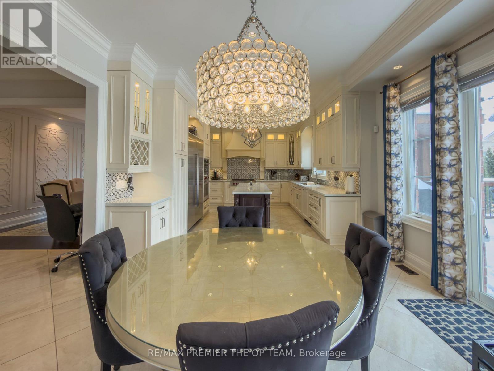 4 John Carroll Drive, Brampton, Ontario  L6P 4K5 - Photo 14 - W12813466