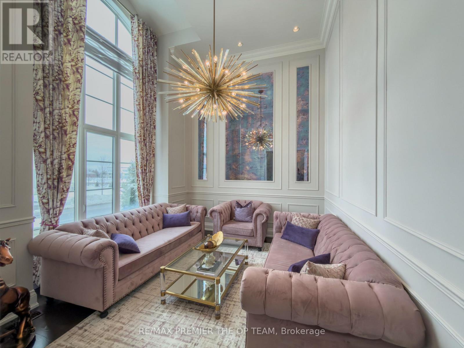 4 John Carroll Drive, Brampton, Ontario  L6P 4K5 - Photo 5 - W12813466