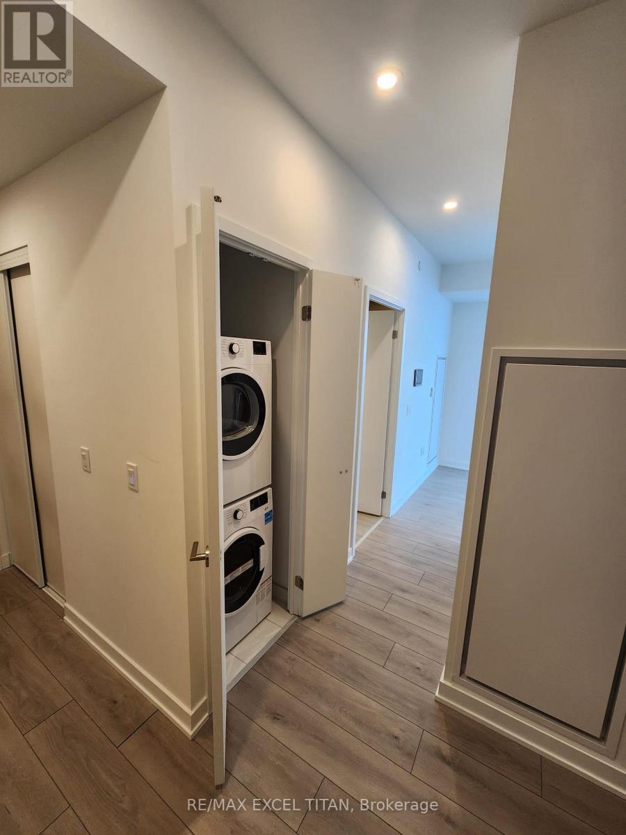 903 - 1 Fairview Road E, Mississauga, Ontario  L5A 4C6 - Photo 14 - W12813510