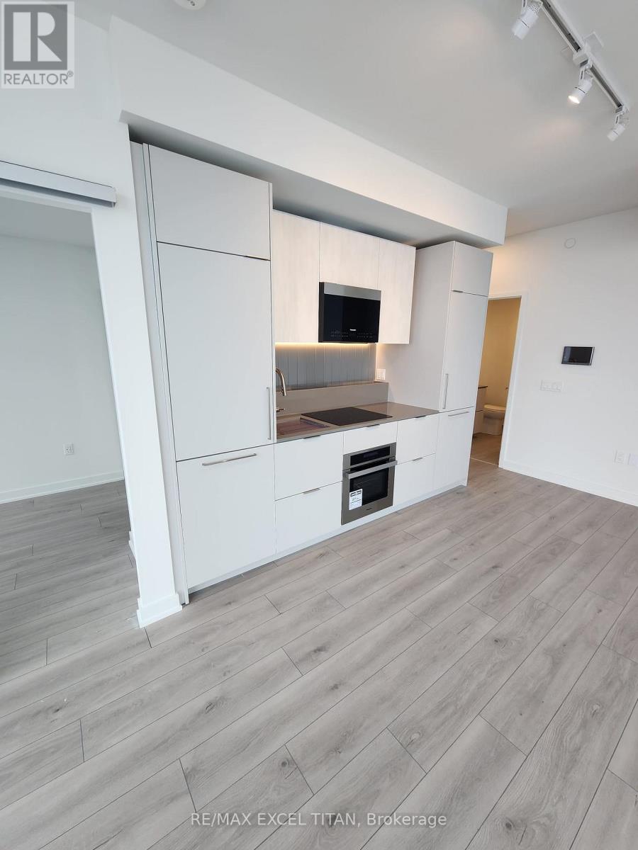 903 - 1 Fairview Road E, Mississauga, Ontario  L5A 4C6 - Photo 7 - W12813510