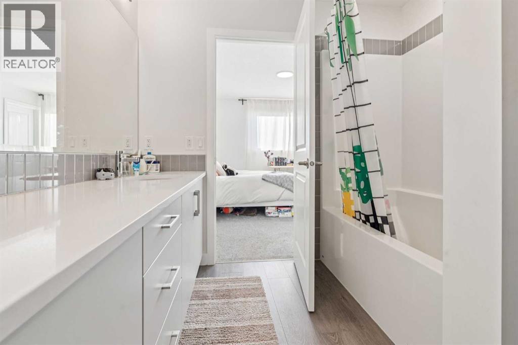 101 Lavender Manor Se, Calgary, Alberta  T3S 0C8 - Photo 19 - A2277643