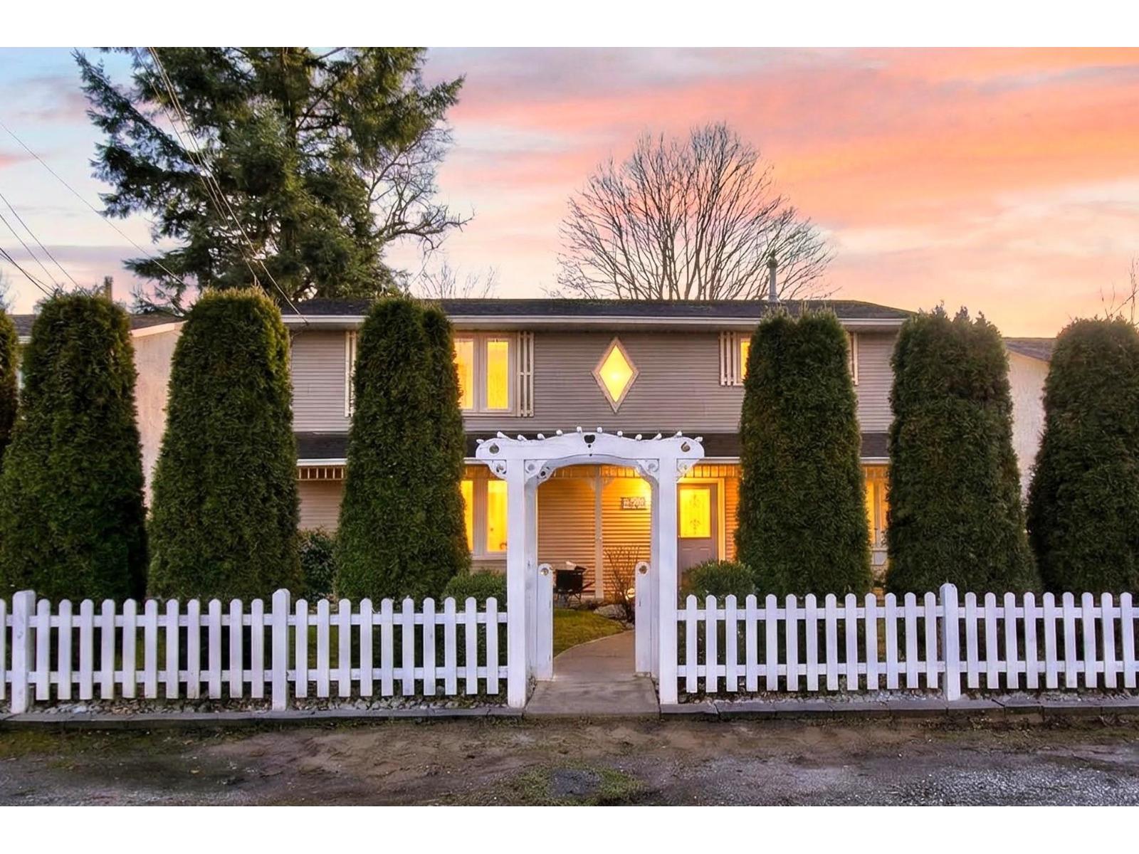 34974 Clayburn Road, Abbotsford, British Columbia  V2S 7Y9 - Photo 2 - R3081660