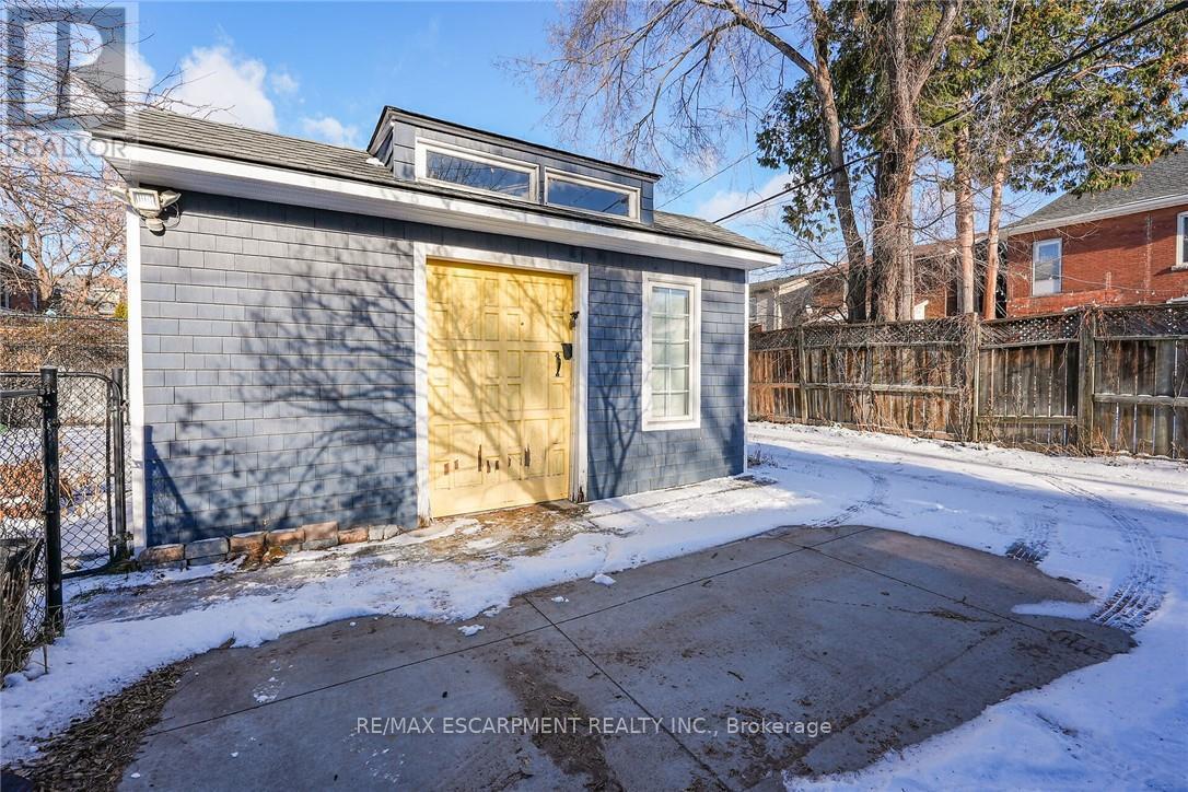 207 Edgemont Street S, Hamilton, Ontario  L8K 2J1 - Photo 31 - X12813336