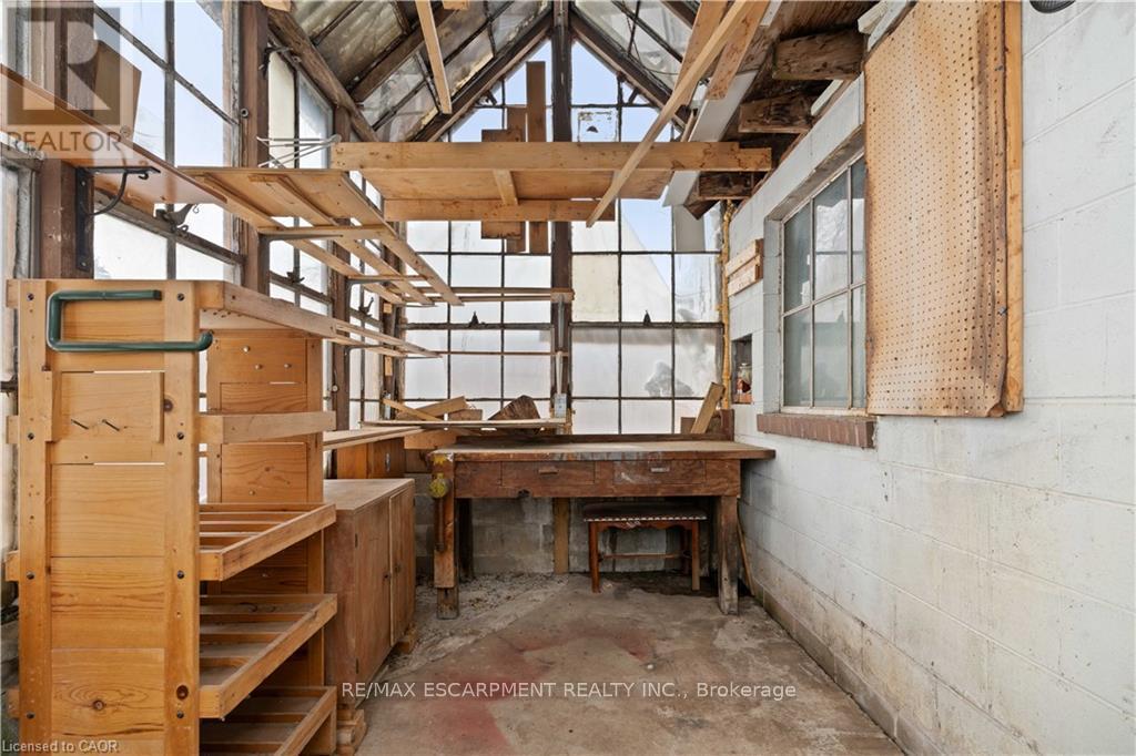 18 Flanders Avenue, St. Catharines, Ontario  L2M 5X3 - Photo 24 - X12813358