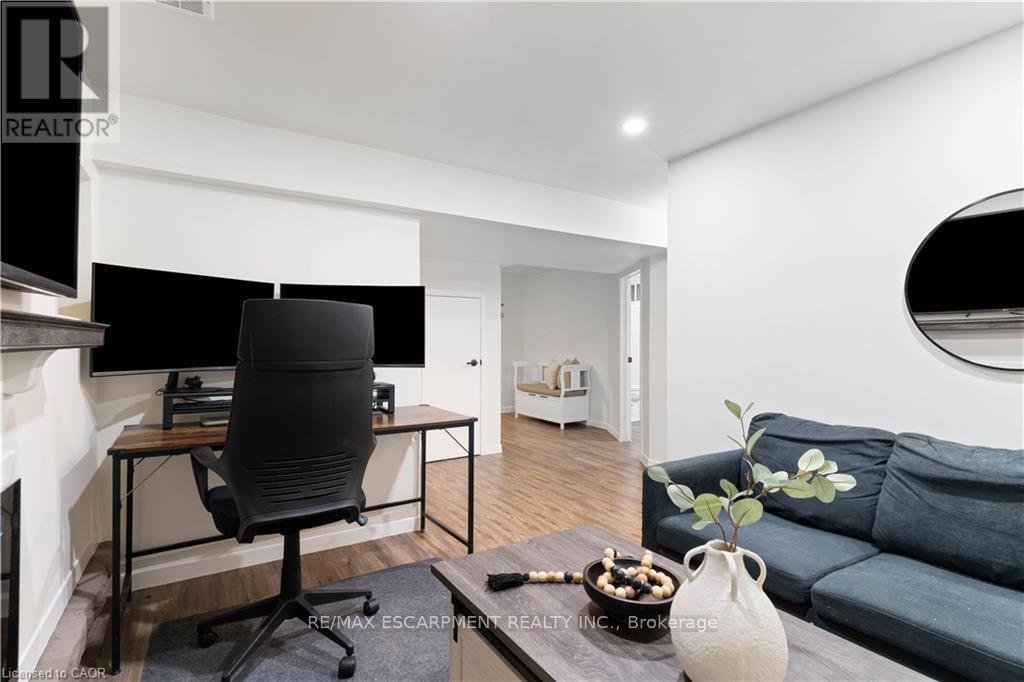 18 Flanders Avenue, St. Catharines, Ontario  L2M 5X3 - Photo 29 - X12813358