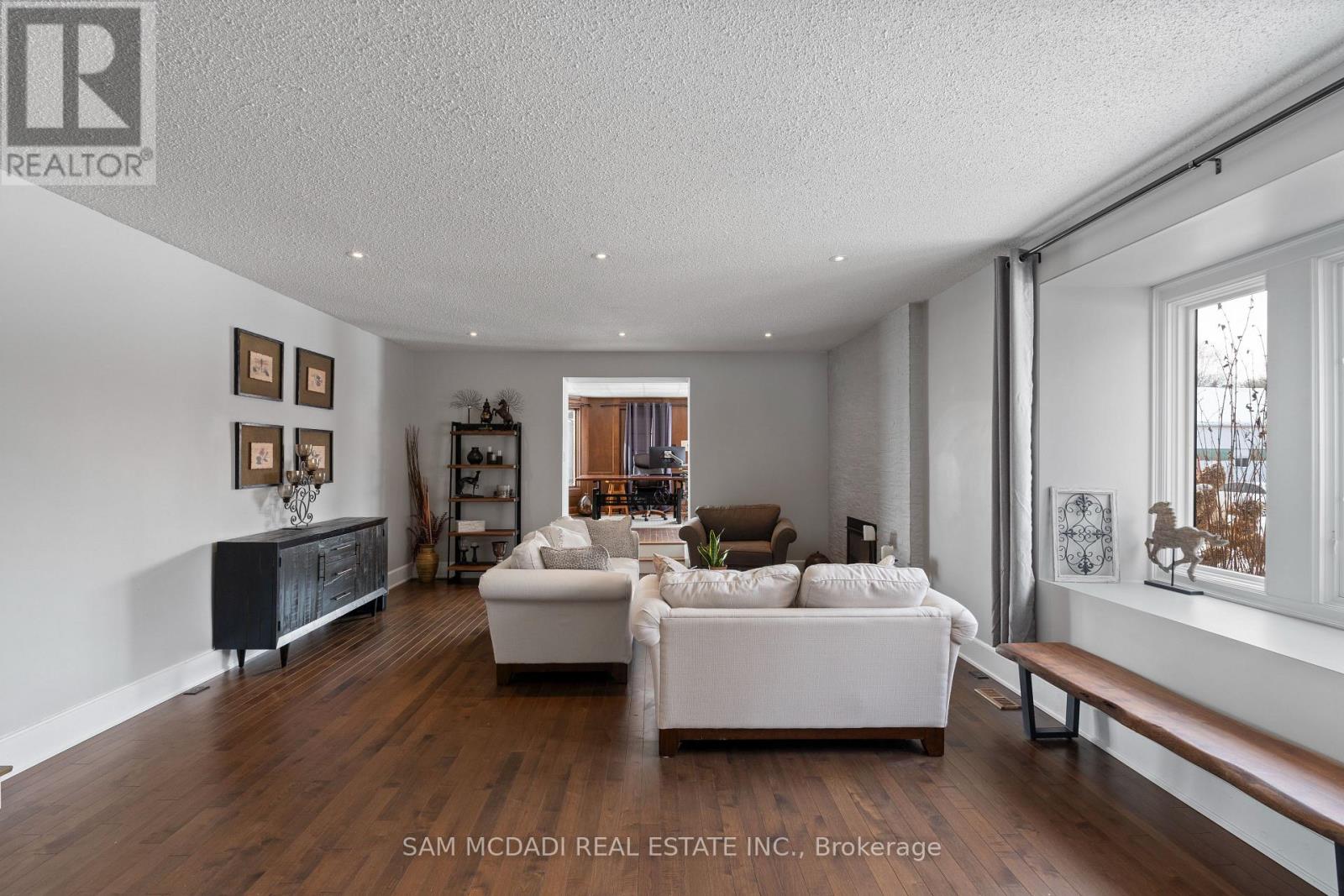 1046 Concession 6 Road W, Hamilton, Ontario  L0R 1V0 - Photo 12 - X12813514