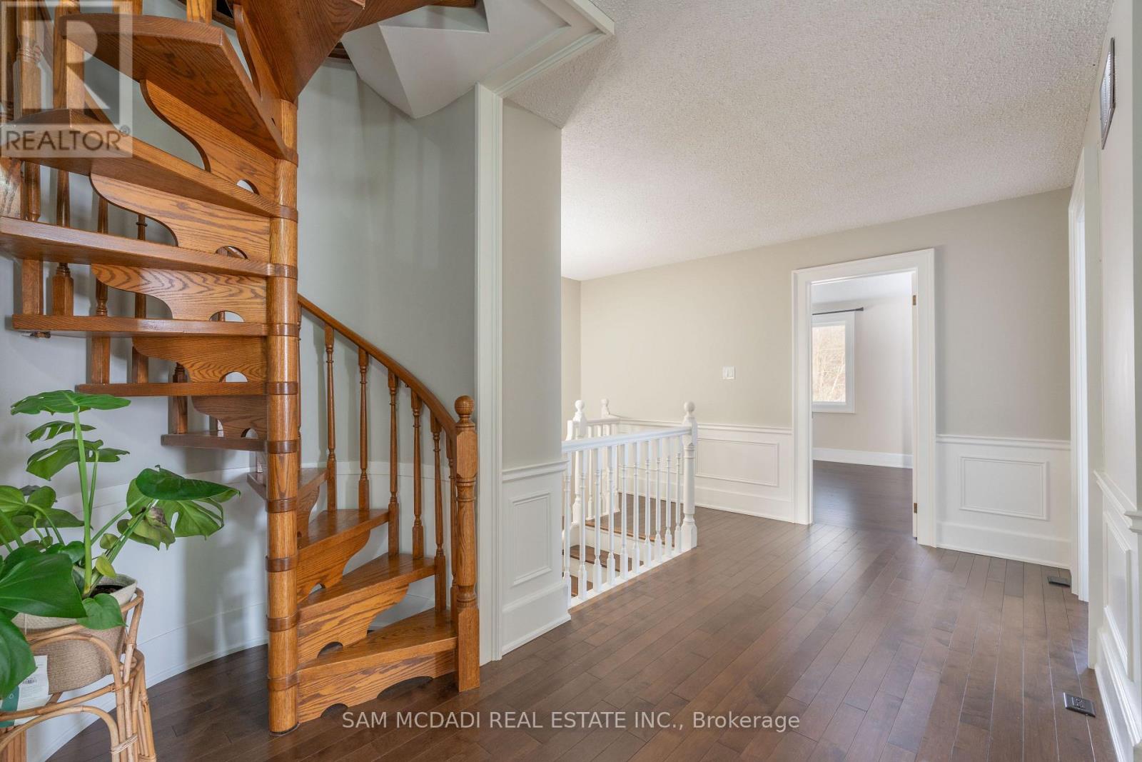 1046 Concession 6 Road W, Hamilton, Ontario  L0R 1V0 - Photo 14 - X12813514