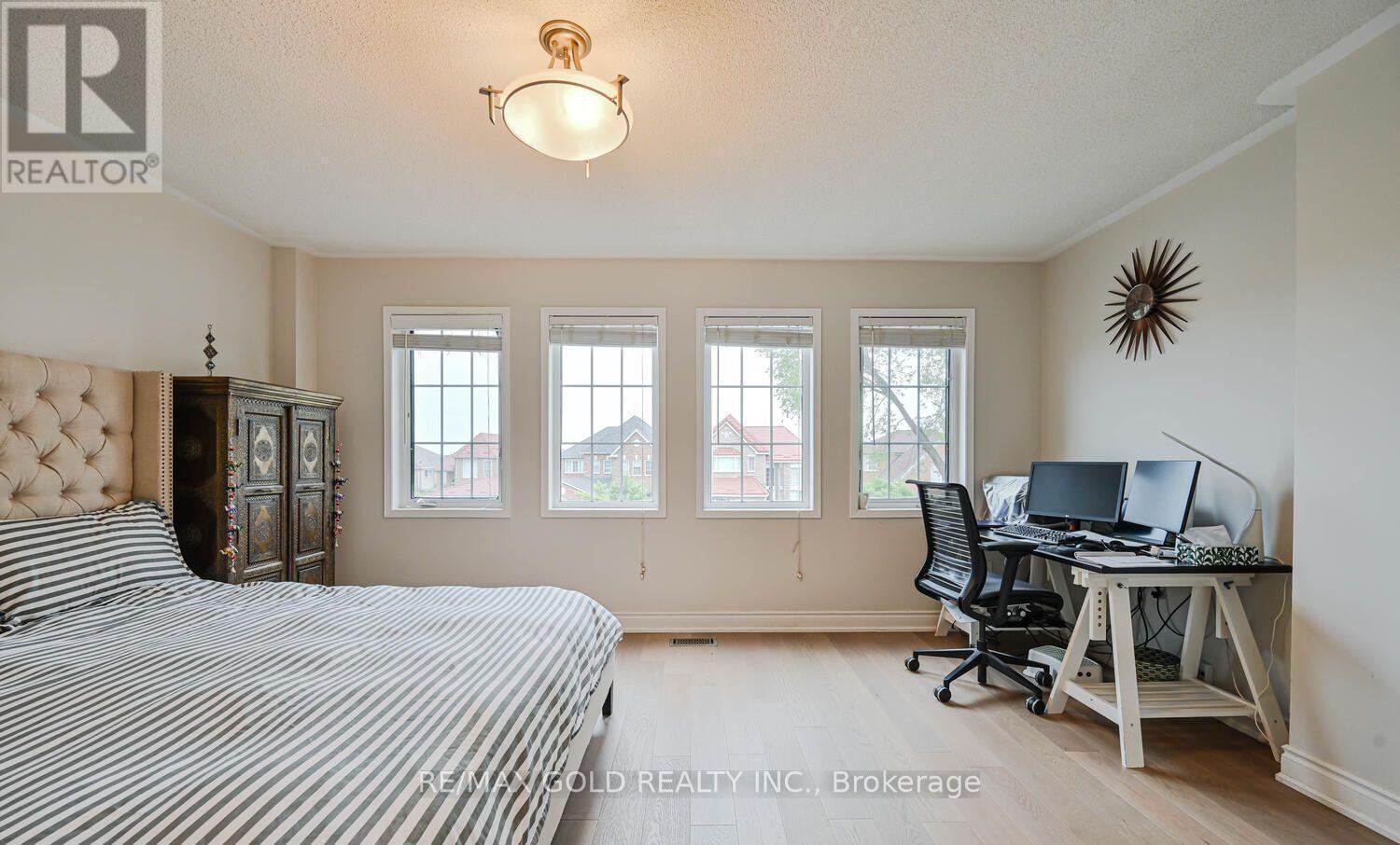 44 Ribbon Drive, Brampton, Ontario  L6R 2C5 - Photo 21 - W12811716