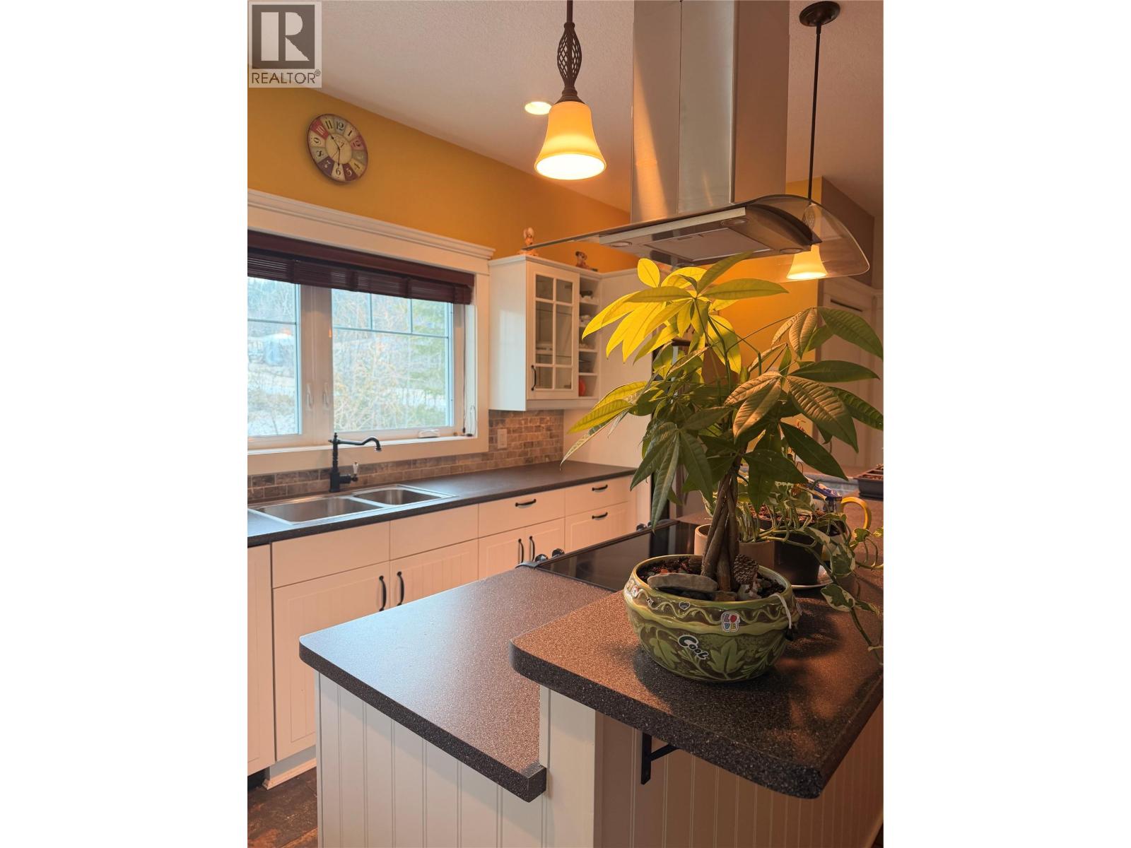 3970 Talin Place, Eagle Bay, British Columbia  V0E 1T0 - Photo 29 - 10376769