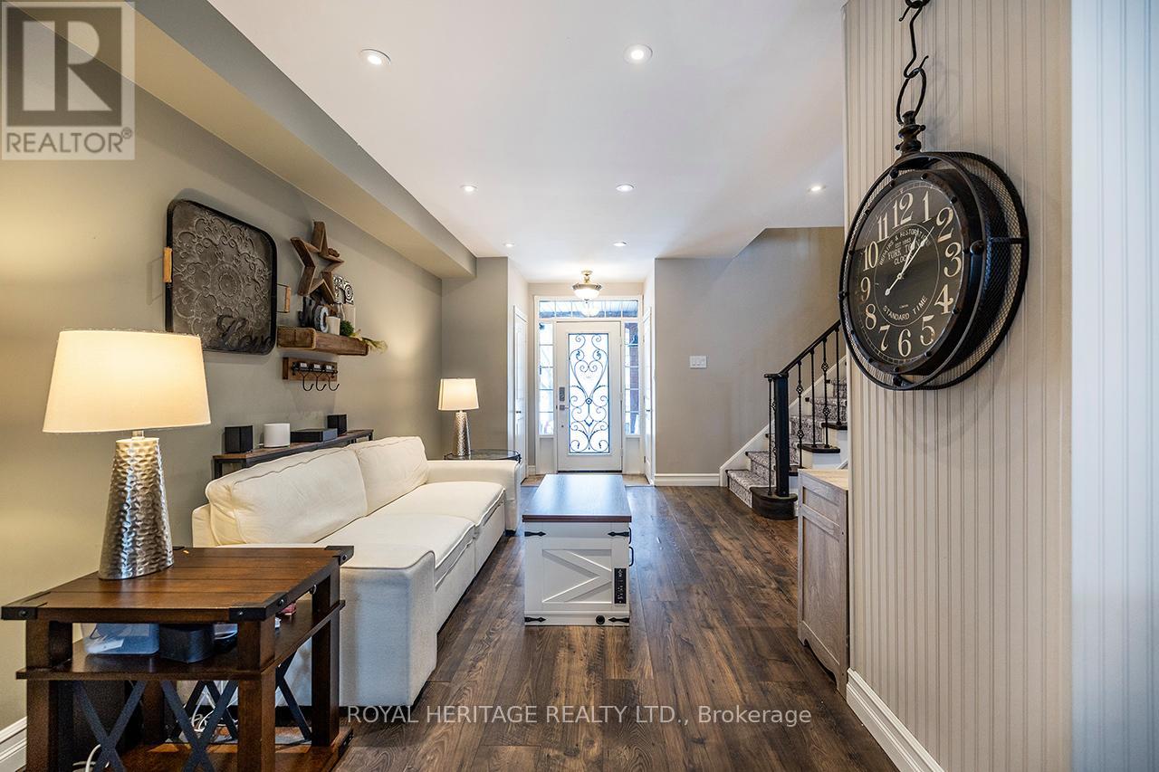 92 Zachary Place, Whitby (Brooklin), Ontario  L1M 1E2 - Photo 4 - E12813530