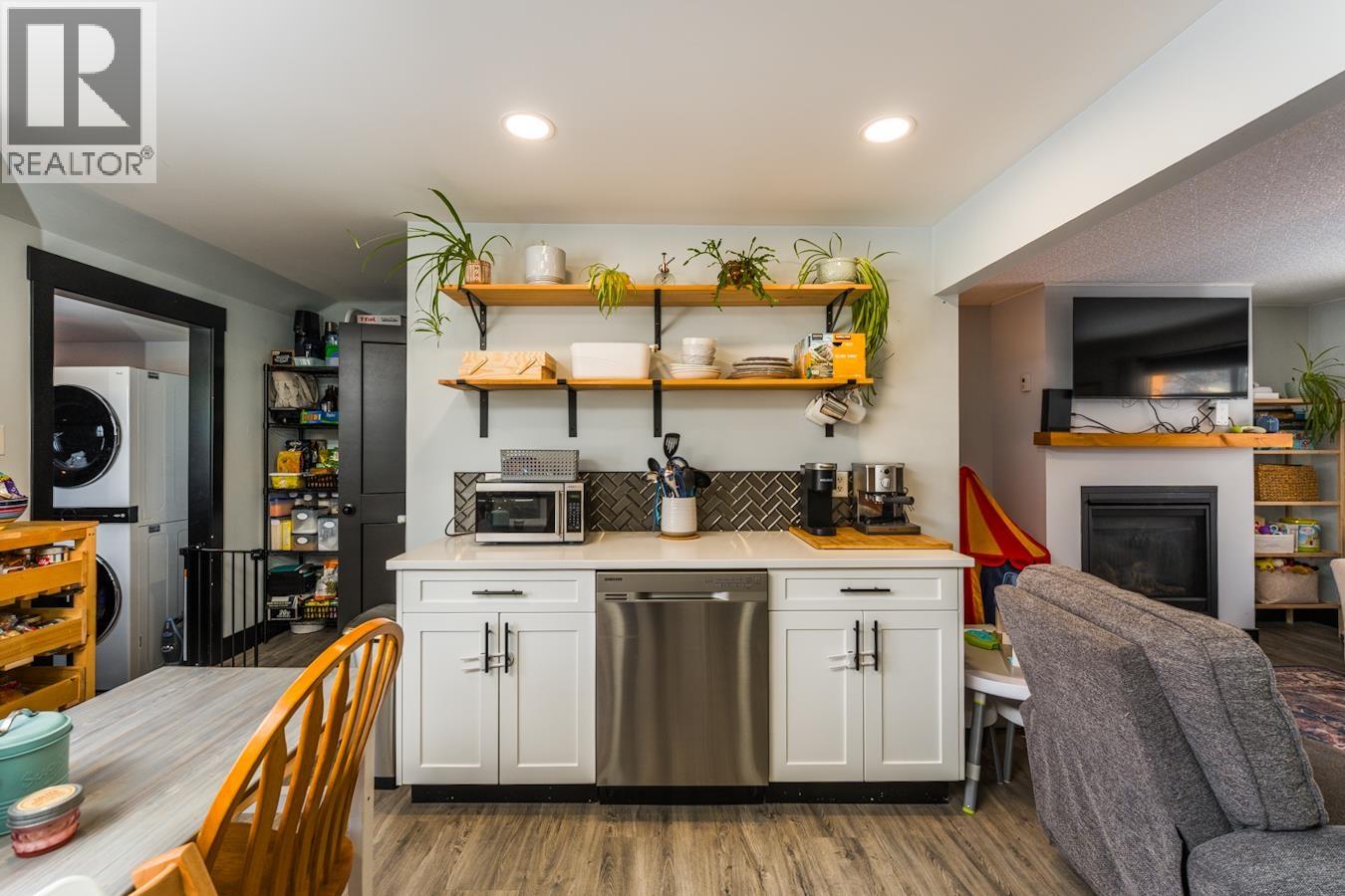 1610 Elm Street, Prince George, British Columbia  V2L 1C8 - Photo 6 - R3092663