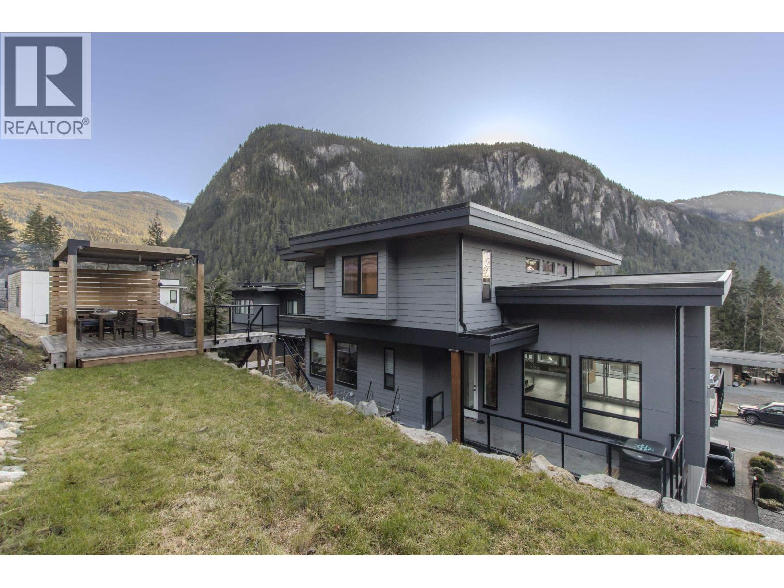 2237 Windsail Place, Squamish, British Columbia  V8B 0T6 - Photo 23 - R3080598