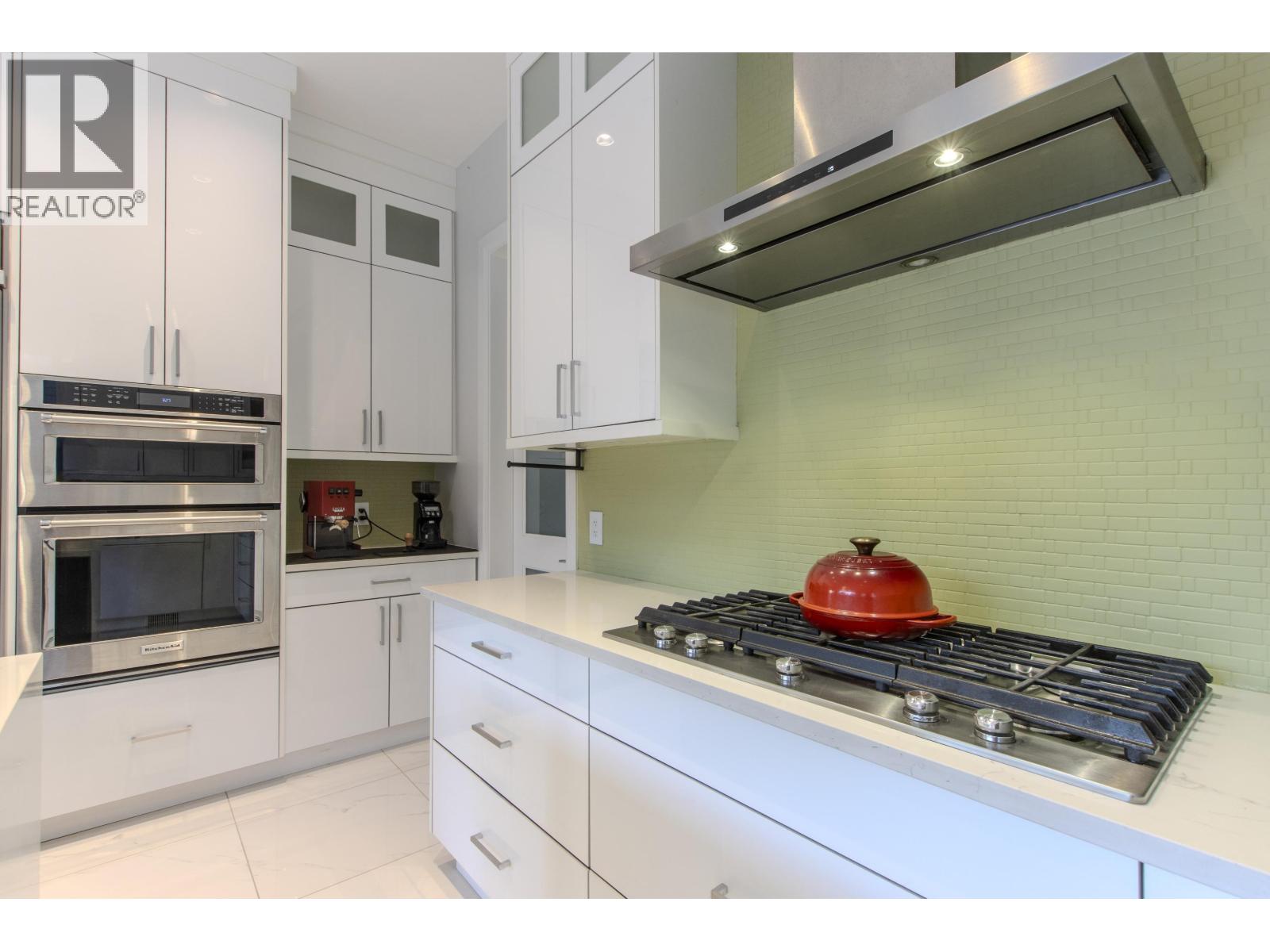 2237 Windsail Place, Squamish, British Columbia  V8B 0T6 - Photo 6 - R3080598