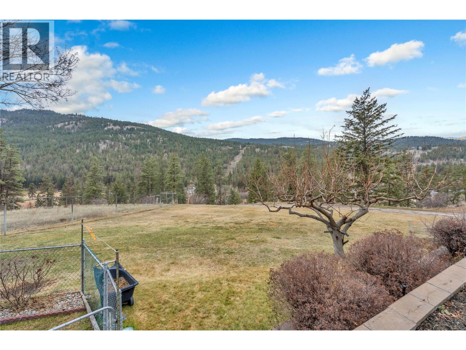 22577 Garnet Valley Road Summerland Photo 44
