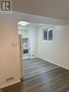 89 Cecilia Avenue, London East, Ontario N5Y 3Z9 - Photo 3 - X12813552