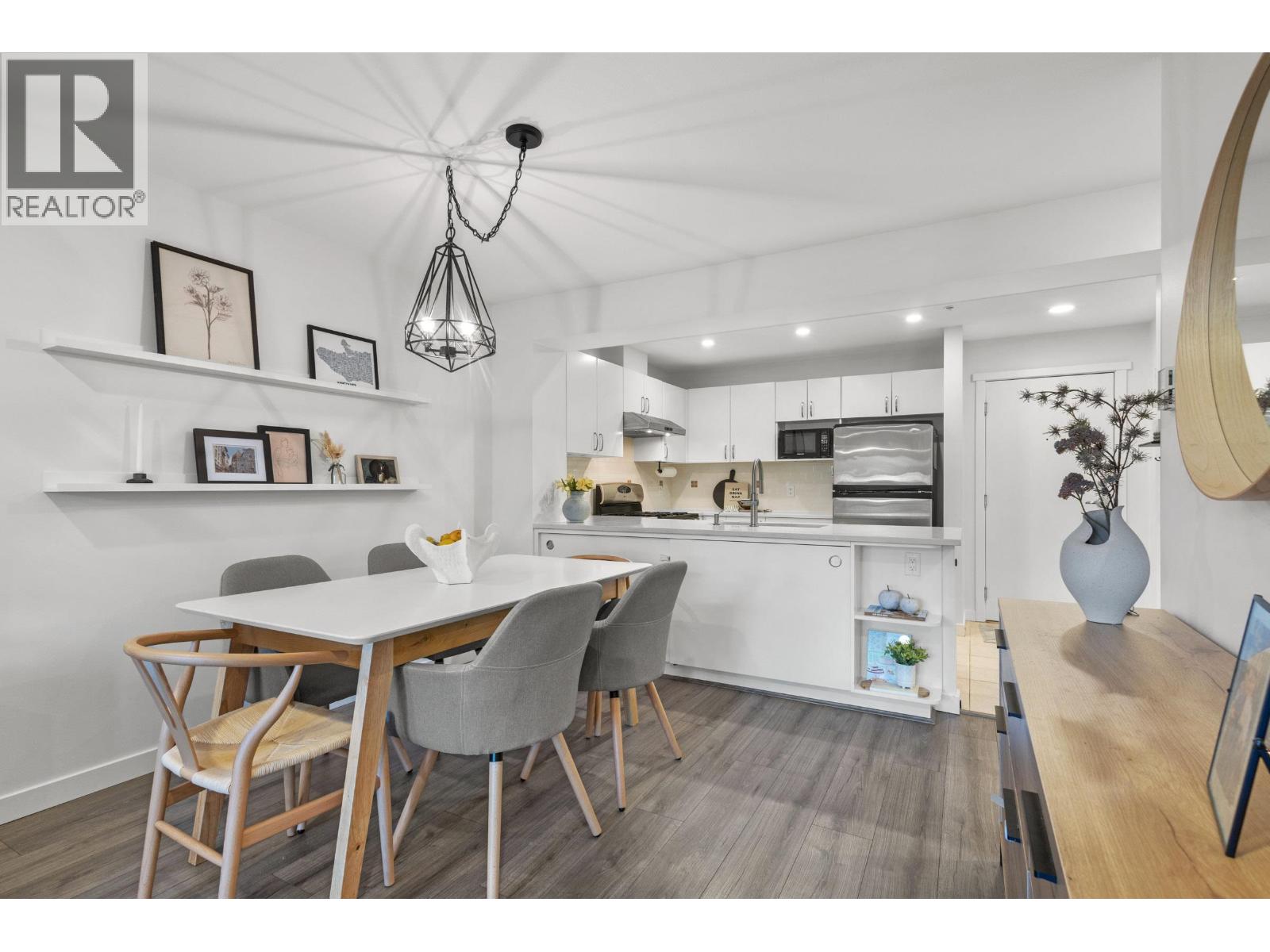 201 200 Klahanie Drive, Port Moody, British Columbia  V3H 5K7 - Photo 6 - R3092696