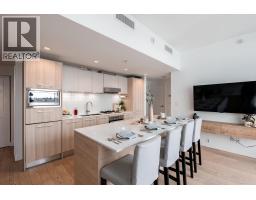 1801 4638 GLADSTONE STREET, Vancouver, British Columbia