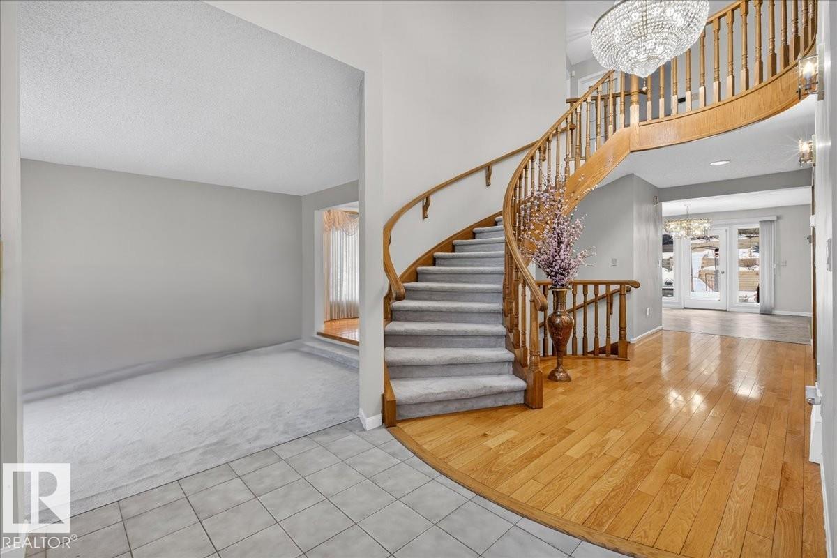 470 Rooney Cr Nw, Edmonton, Alberta  T6R 1C8 - Photo 8 - E4474220