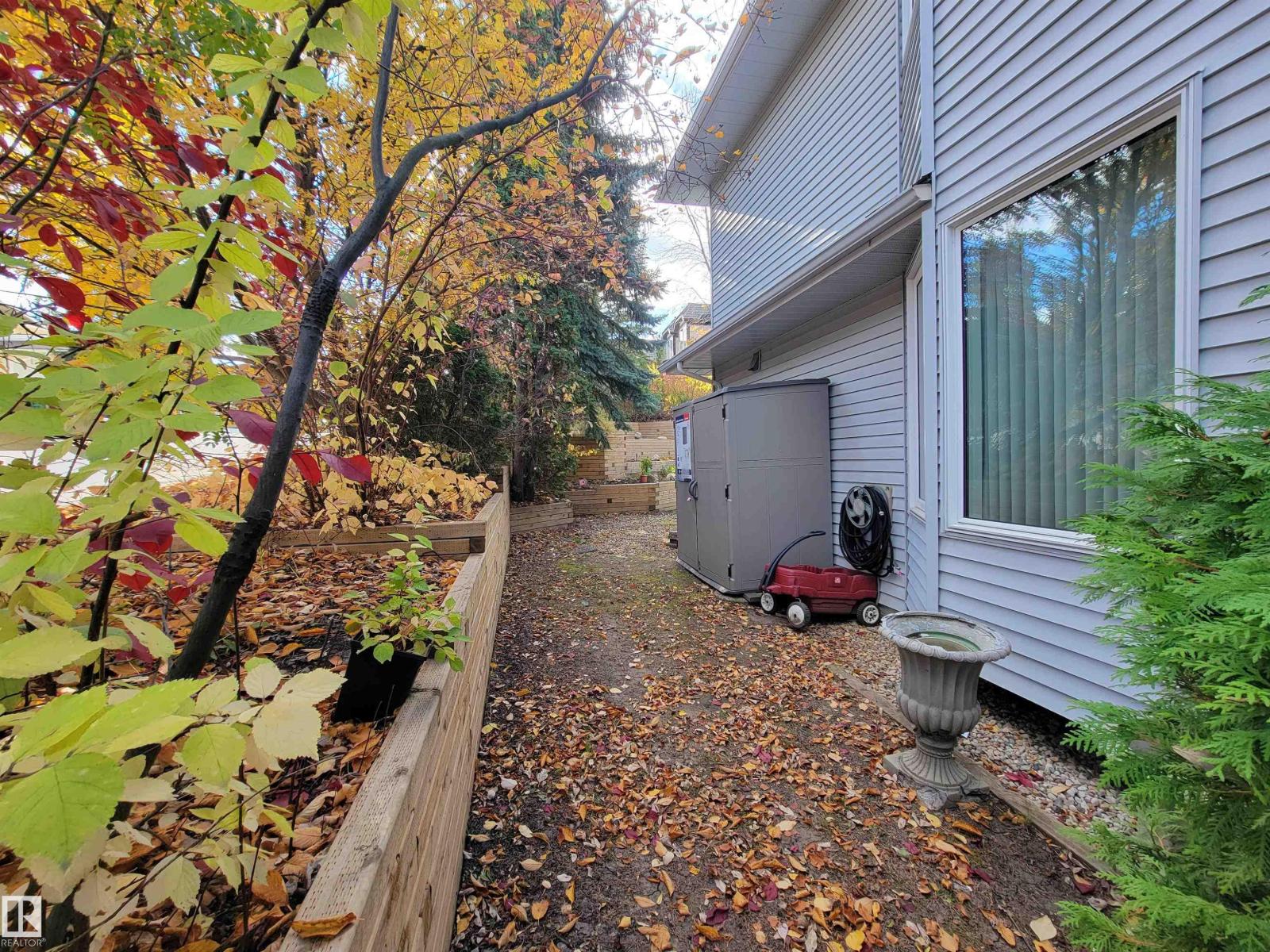 470 Rooney Cr Nw, Edmonton, Alberta  T6R 1C8 - Photo 68 - E4474220