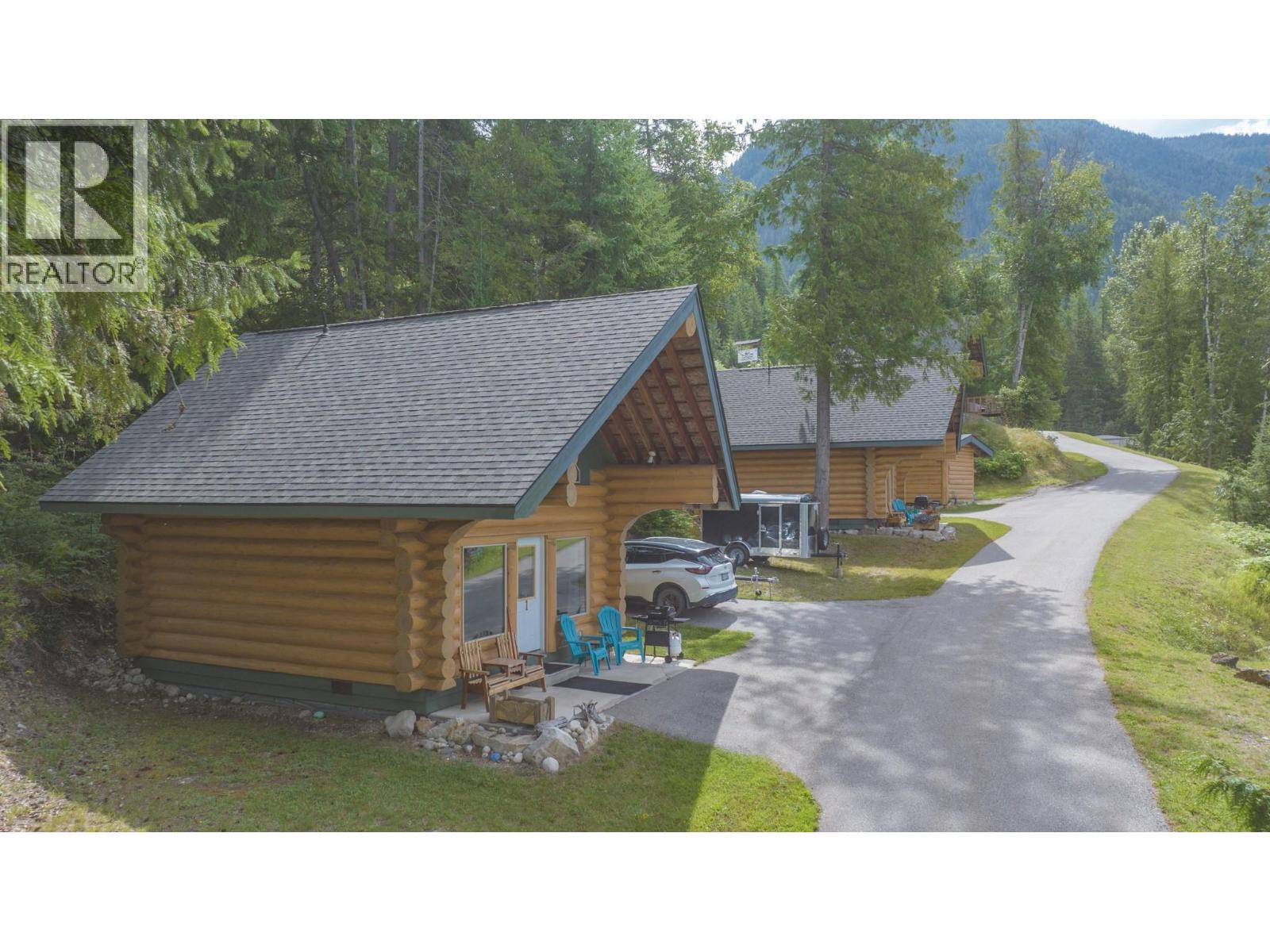 1710 6 Highway, Nakusp, British Columbia  V0G 1R1 - Photo 43 - 10357695