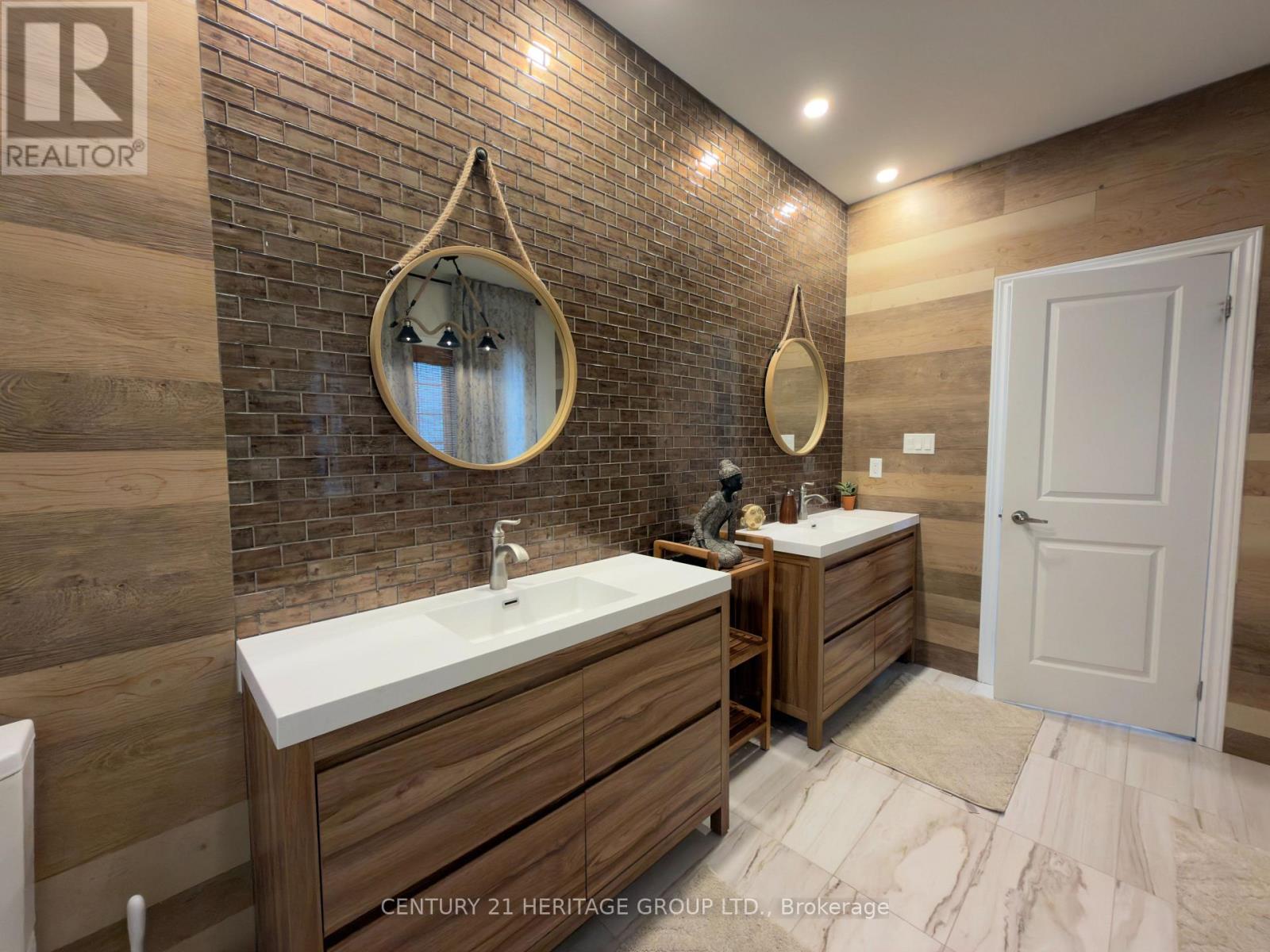 24 Alf Neely Way, Newmarket, Ontario  L3Y 0C6 - Photo 24 - N12813536