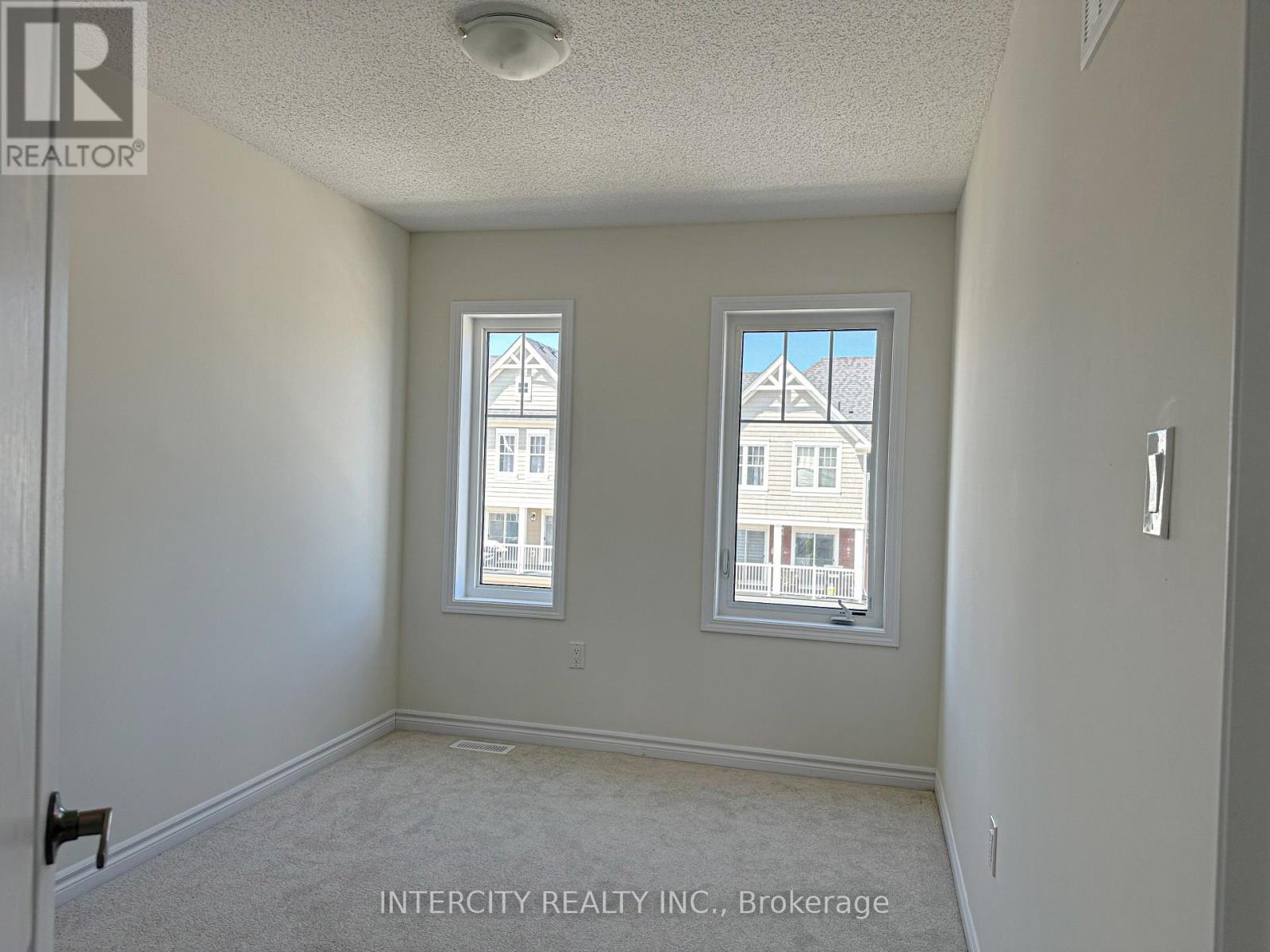 88 Sandhill Crane Drive, Wasaga Beach, Ontario  L9Z 0K4 - Photo 10 - S12813564