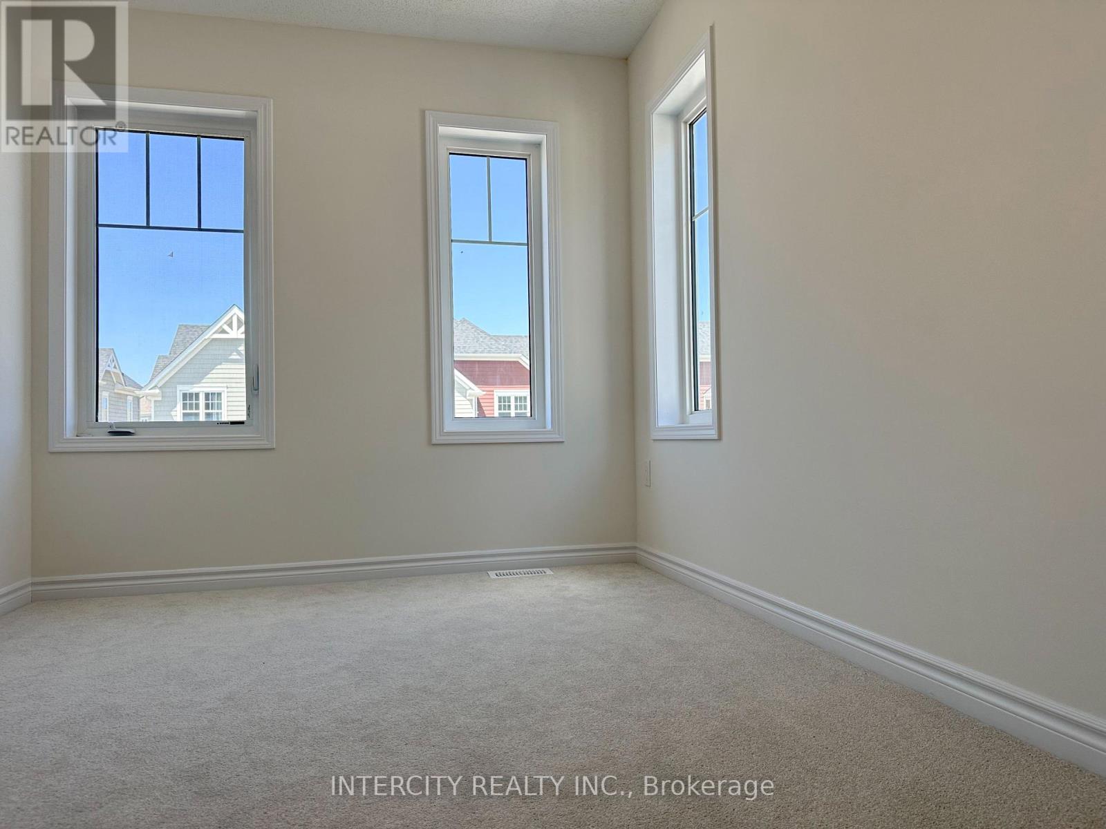 88 Sandhill Crane Drive, Wasaga Beach, Ontario  L9Z 0K4 - Photo 12 - S12813564