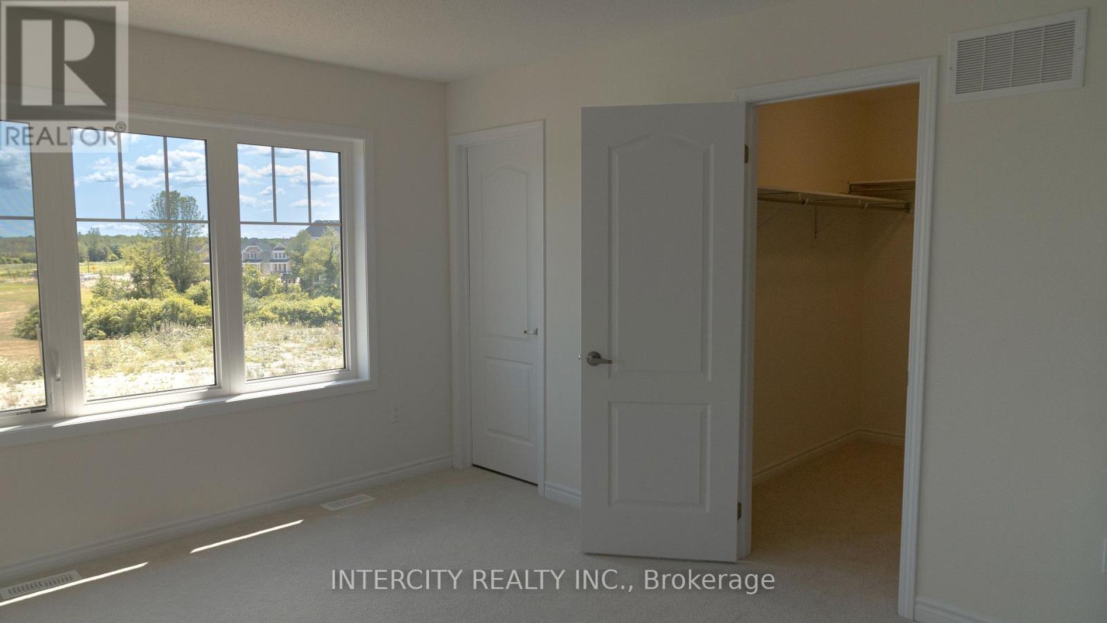 88 Sandhill Crane Drive, Wasaga Beach, Ontario  L9Z 0K4 - Photo 16 - S12813564