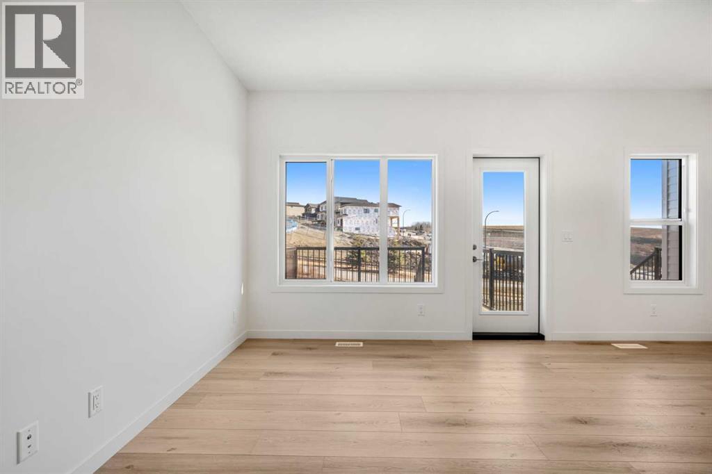 27 Heritage Heath, Cochrane, Alberta T4C 3L3 - Photo 12 - A2285356