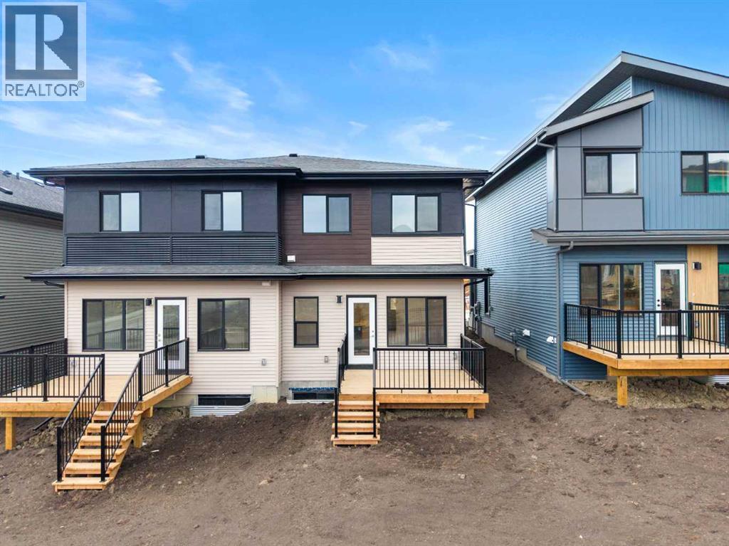 27 Heritage Heath, Cochrane, Alberta T4C 3L3 - Photo 3 - A2285356
