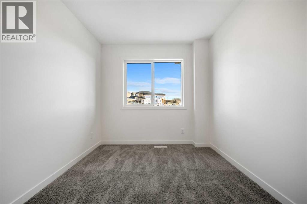 27 Heritage Heath, Cochrane, Alberta T4C 3L3 - Photo 38 - A2285356