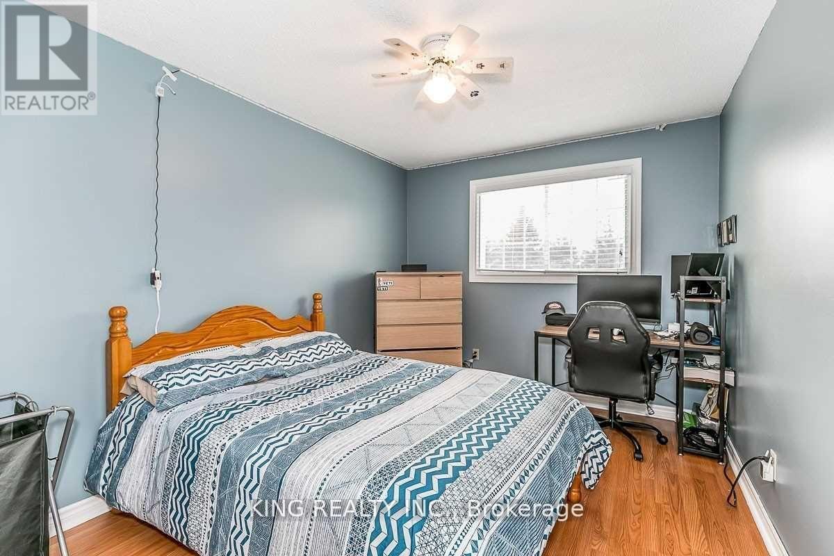 40 Victoria Crescent, Caledon, Ontario  L7K 0A1 - Photo 8 - W12813538