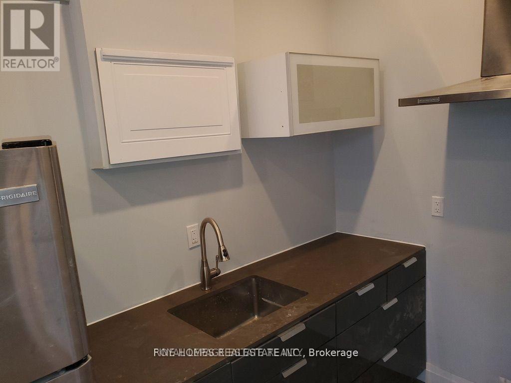 1762 Keele Street, Toronto, Ontario  M6M 3X1 - Photo 7 - W12813576