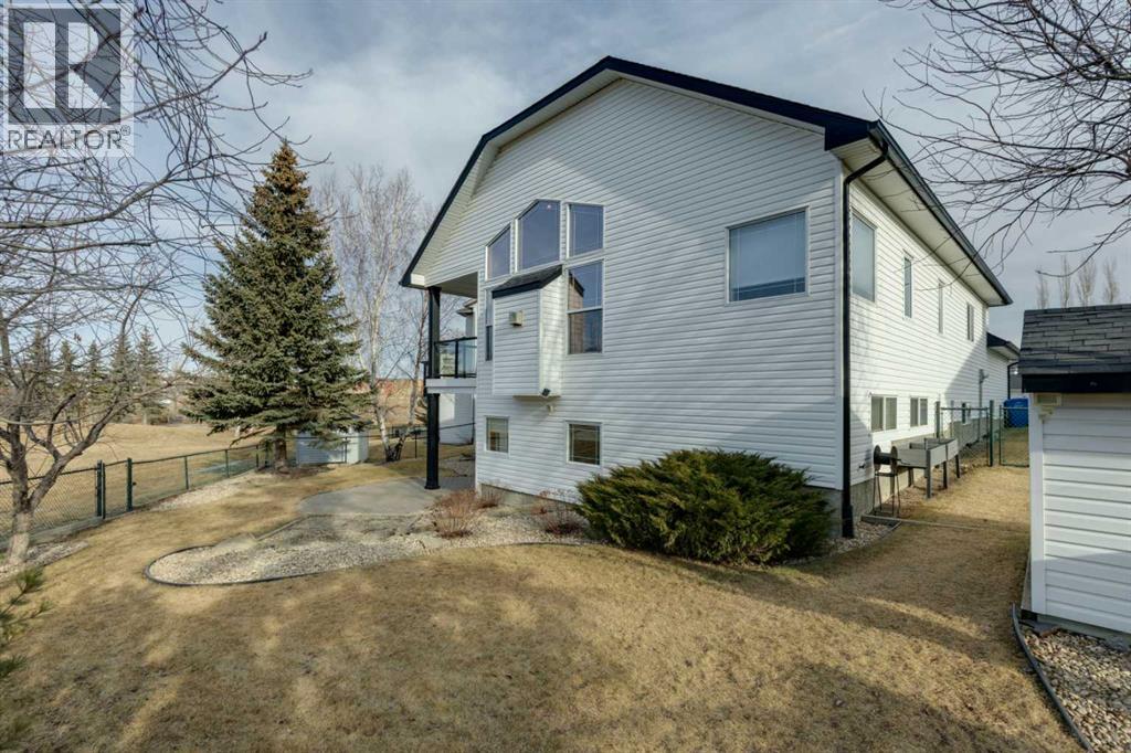 232 Springmere Place, Chestermere, Alberta  T1X 1J3 - Photo 37 - A2286877