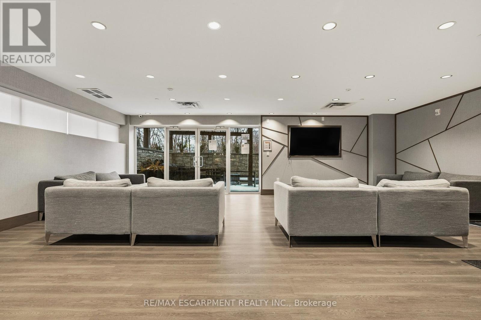 413 - 16 Markle Crescent, Hamilton, Ontario  L9G 0H4 - Photo 35 - X12813568