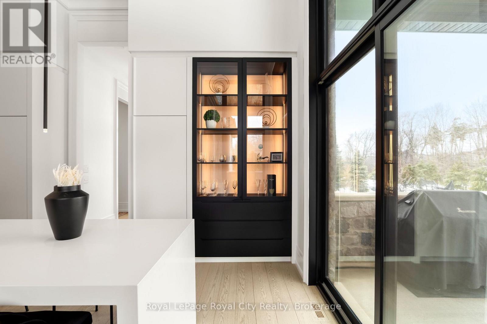 153 Heritage Lake Drive, Puslinch, Ontario  N0B 2J0 - Photo 18 - X12813646