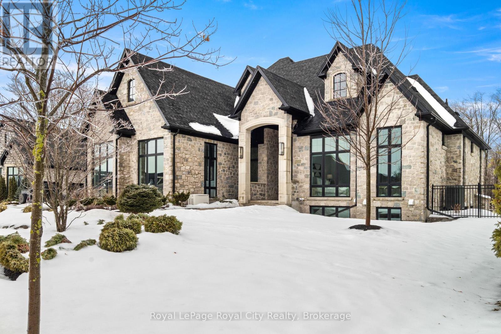 153 Heritage Lake Drive, Puslinch, Ontario  N0B 2J0 - Photo 2 - X12813646