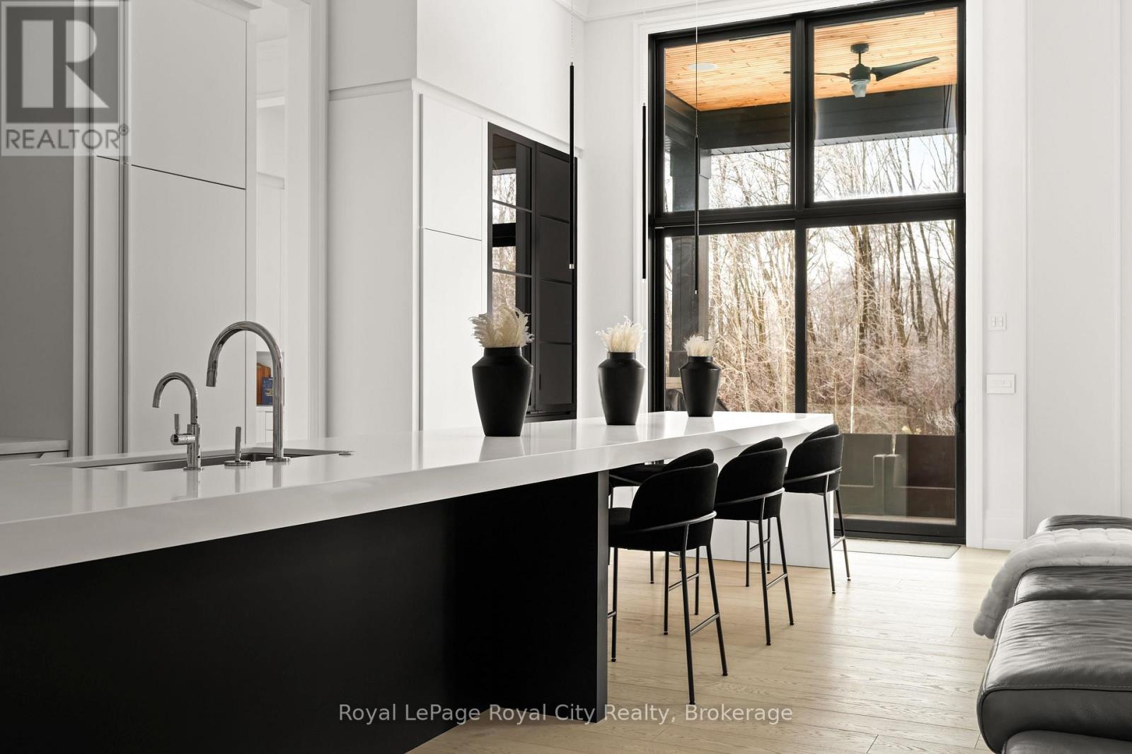 153 Heritage Lake Drive, Puslinch, Ontario  N0B 2J0 - Photo 20 - X12813646